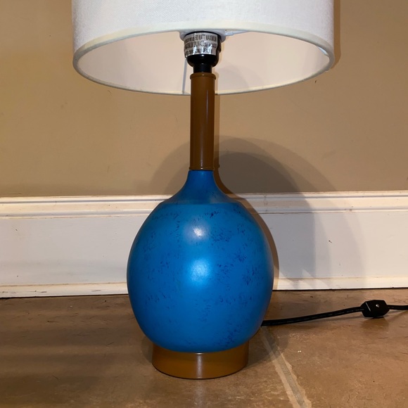 Lamp Urban Shop Modern Table Lamp, Blue 20โ x 10 1/4โ - Picture 7 of 11